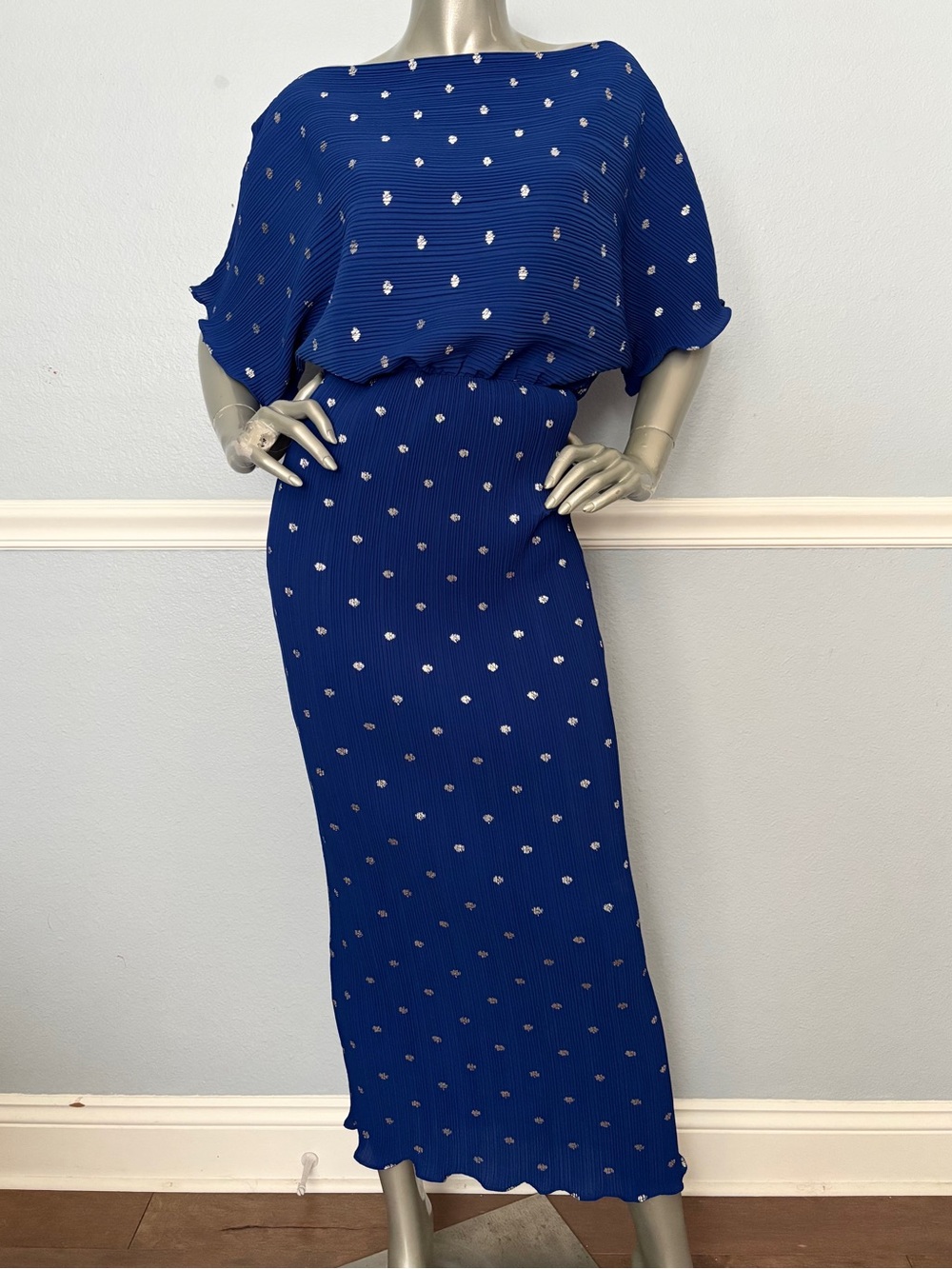 Never Fully Dressed Dress Nwt Blue Tilly Plisse Silver Fleck Print Midi XS